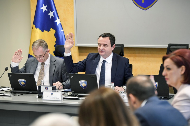 Qeveria e Kosovës mban mbledhjen e radhës - SHQIP.com