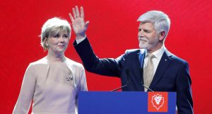 Presidenti i zgjedhur çek, Petr Pavel, dhe gruaja e tij Eva Pavlova. /Foto: Reuters
