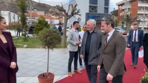 Kryetari i Preshevës, Shqiprim Arifi ka pritur në takim ambasadorin e SHBA-së në Beograd Christopher Hill