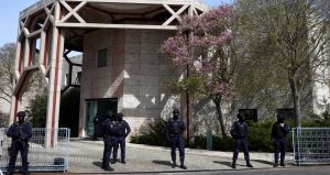 Vriten me thikë dy gra në një qendër myslimane në Portugali