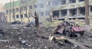 Qyteti Mariupol u bë skenë e disa prej shkatërrimeve më të rënda në Ukrainë, si pasojë e pushtimit rus. Foto: Reuters
