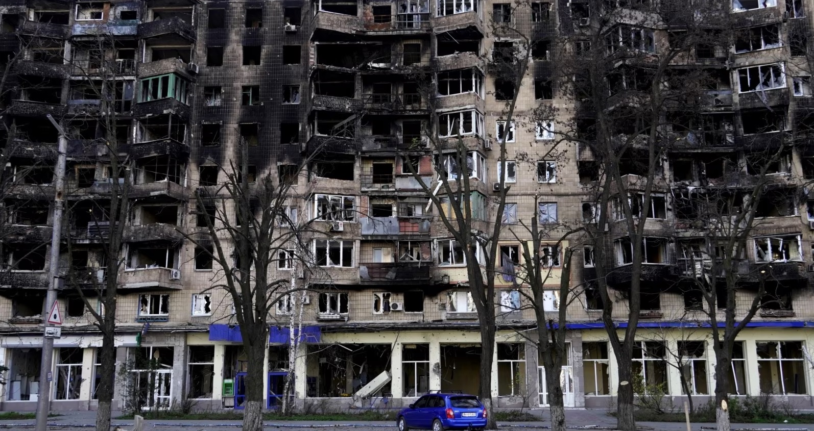 Ndërtesa të shkatërruara në Ukrainë, si pasojë e luftës. Foto: AFP