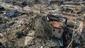 Mbi 26 të vdekur nga tornadoja në SHBA