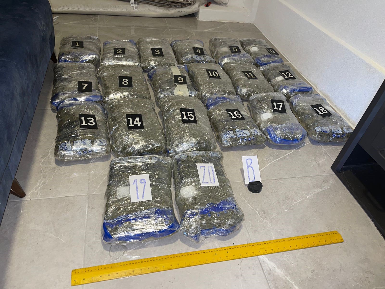 Konfiskohen mbi 30 kg substancë narkotike, arrestohet i dyshuari