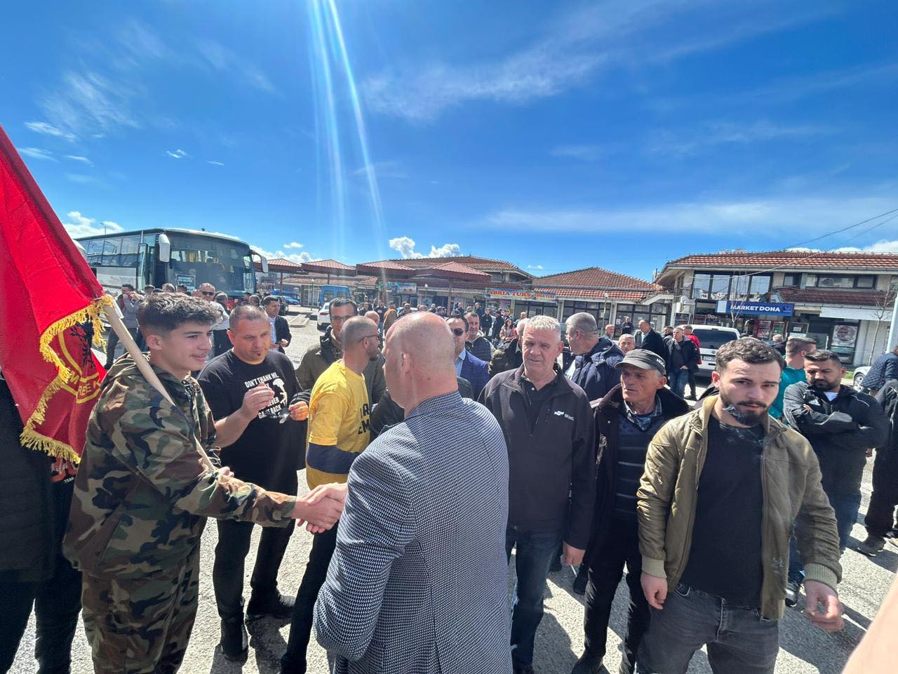 Nis grumbullimi i qytetarëve për marshin në përkrahje të ish-krerëve të UÇK-së