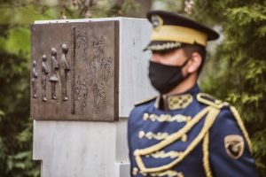 Osmani: Zhdukja me dhunë e mijëra qytetarëve tanë, përpjekje për zhdukjen e një populli