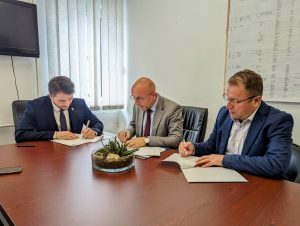 Ministria e Ekonomisë përkrahë ujësjellësin e Mitrovicës dhe ngrohtoren e Gjakovës