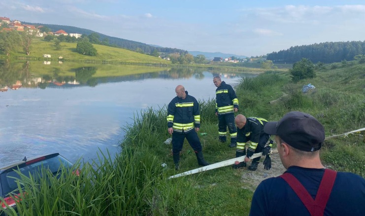 Vetëaksident në aksin rrugor Gjilan-Prishtinë