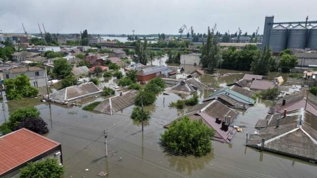 29 qytete dhe fshatra u përmbytën pas shkatërrimit të digës në Ukrainë