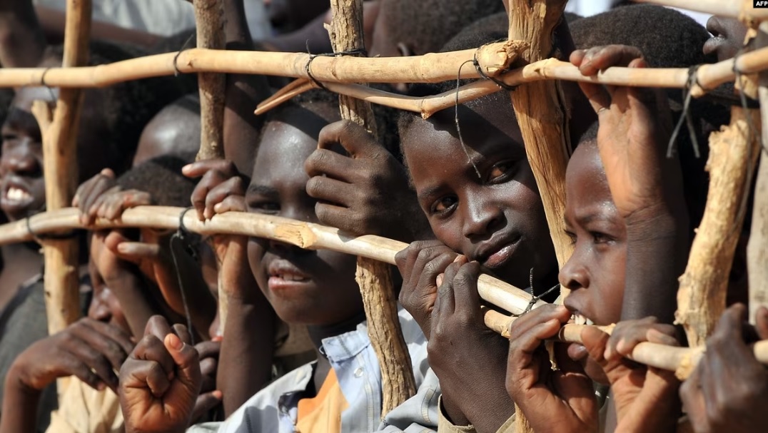 Fotografi ilustruese. Fëmijë nga Sudani në një kamp refugjatësh në Çad. Foto: AFP