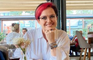 Albana Beqiri / Poete dhe tregimtare