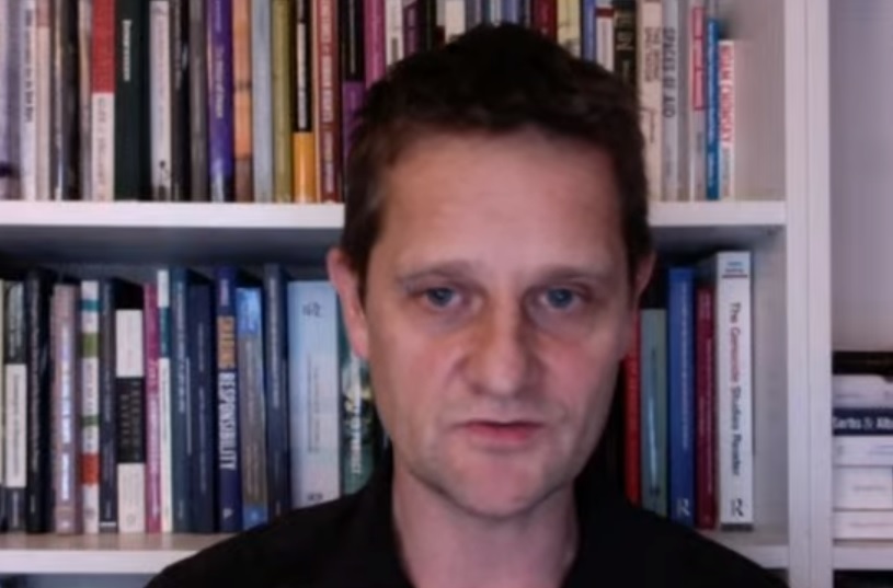 Profesori britanik nga Westminster University, Aidan Hehir