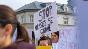 Protestë e mbajtur në Prishtinë kundër vrasjes së grave. Dhjetor 2022.