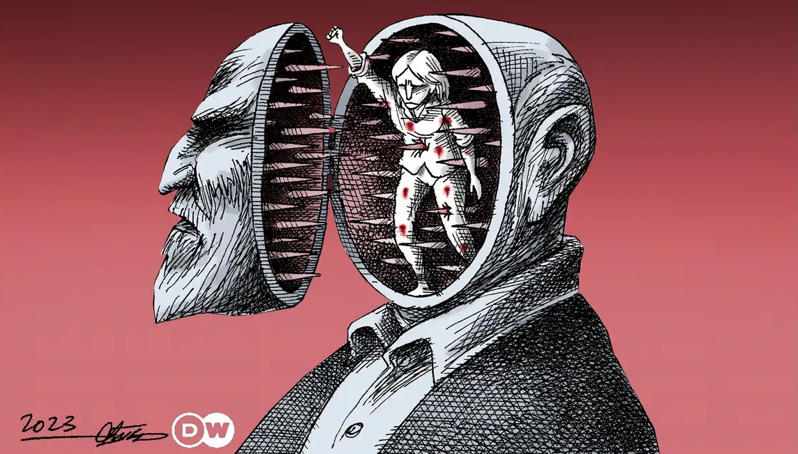 Dhuna ndaj grave është pasojë e mentalitetit patriarkal që sundon shoqërinë thonë aktivistët. Një karikaturë e DW, nga Mana Neyestani, Iran, me rastin e 25 nëntorit, Dita ndërkombëtare për parandalimin e dhunës ndaj grave.