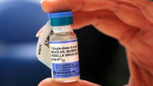 Një dozë e vaksinës kundër fruthit. Fotografi ilustruese