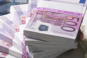 BQK: Nuk do të qarkullojë më kartëmonedha 500-euroshe