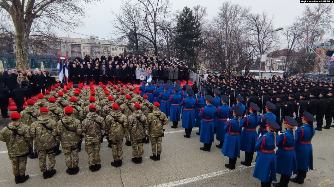 Parada e entitetit serb të Bosnjë e Hercegovinës, Republika Sërpska, gjatë festës antikushtetuese, "dita kombëtare"