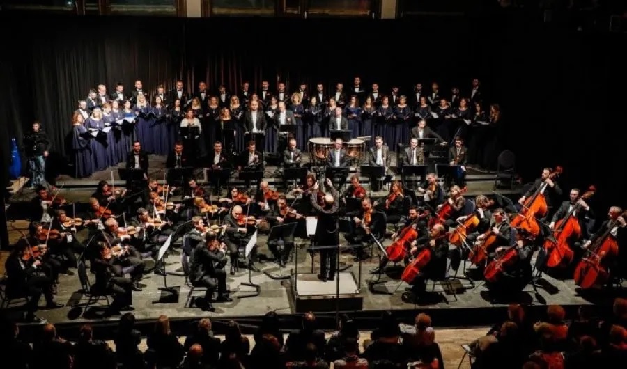Filarmonia e Kosovës do të kremtojë 20-vjetorin në skenën e TKOB