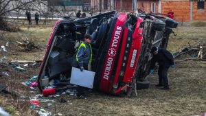 Pamje pas rrëzimit të autobusit në Maqedoni të Veriut më 2019.