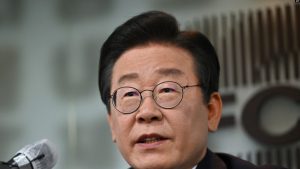 Lideri opozitar jugkorean, Lee Jae-myung.