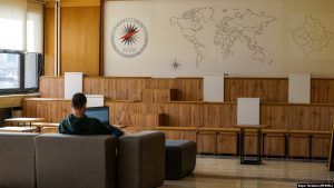 Universiteti i Prishtinës me libra të vjetër dhe pa qasje në revista shkencore