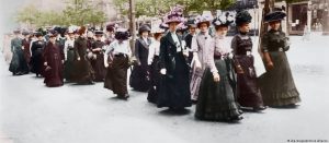 Gratë duke demonstruar në Berlin më 1910 për të kërkuar të drejtën e votës