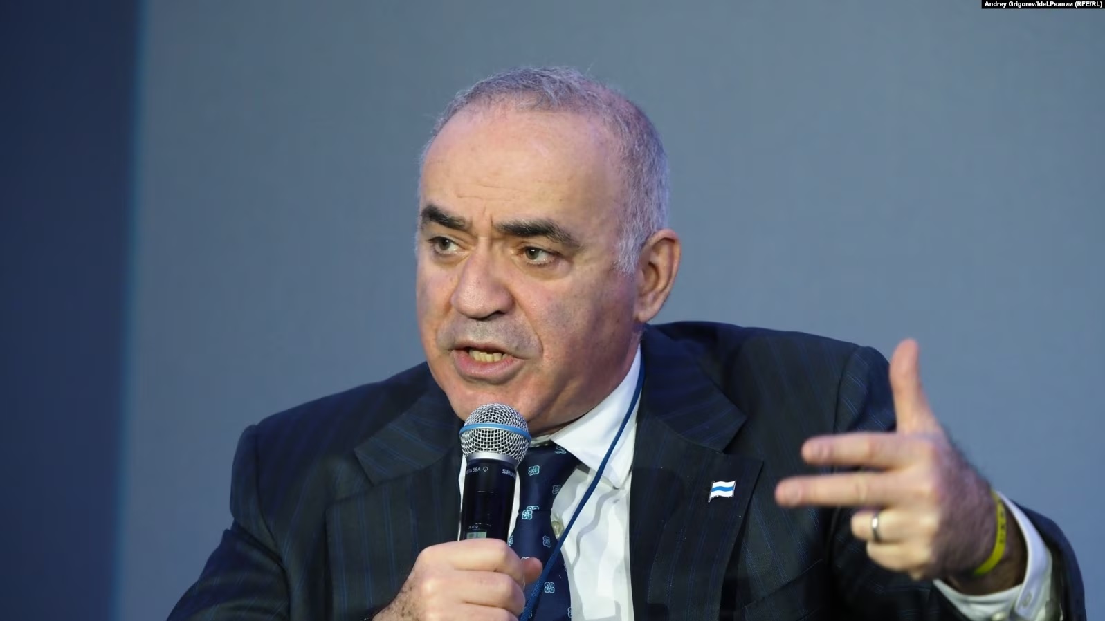 Lideri opozitar rus i në mërgim, Garry Kasparov.