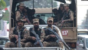 Ushtarë pakistanezë në Karaçi më 8 shkurt 2024.