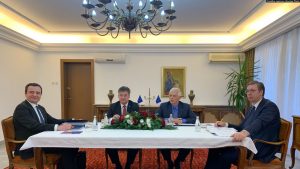 Fotografi e 18 marsit 2023, dita kur Kosova dhe Serbia kanë arritur pajtueshmëri në Ohër për një aneks zbatimit të marrëveshjes për normalizim marrëdhëniesh.