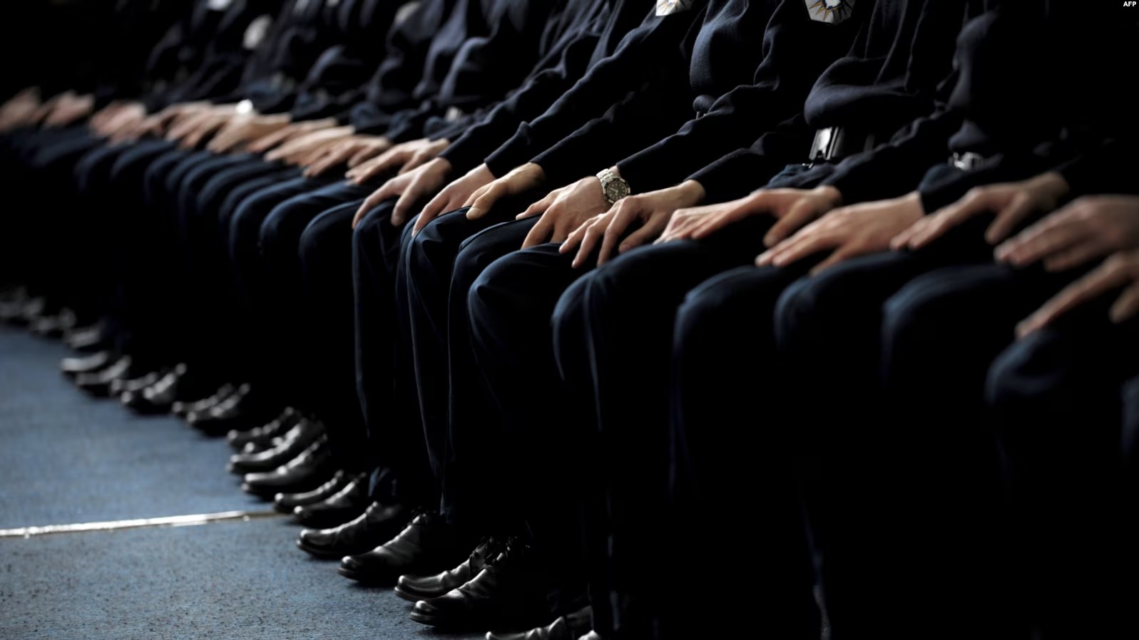 Policët e rinj të Kosovës gjatë ceremonisë së betimit.