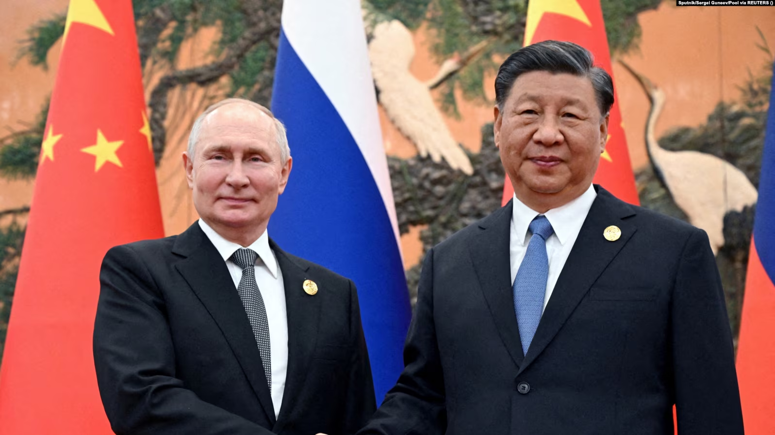 Presidenti rus Vladimir Putin dhe presidenti kinez Xi Jinping.