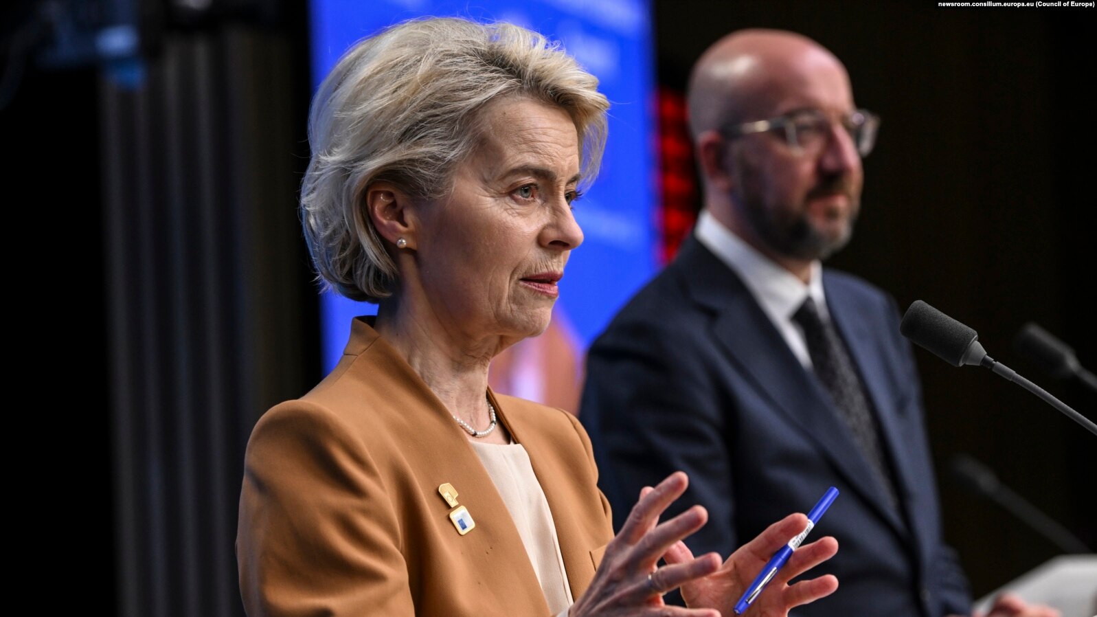 Presidentja e Komisionit Evropian, Ursula von der Leyen (majtas), dhe president i Këshillit të BE-së, Charles Michel, në Samitin BE-Ballkani Perëndimor, 13 dhjetor 2023.