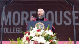 Presidenti Joe Biden mban fjalim në ceremoninë e diplomimit në Kolegjin Morehouse, 19 maj, 2024, Atlanta, Xhorxhia.