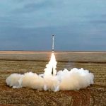 Një raketë ruse, Iskander-K, shkrepet gjatë një stërvitjeje ushtarake në një qendër stërvitore në Rusi më 2022.
