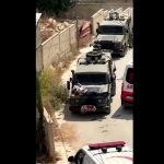 Forcat izraelite e lidhin palestinezin e plagosur në një xhip gjatë bastisjes
