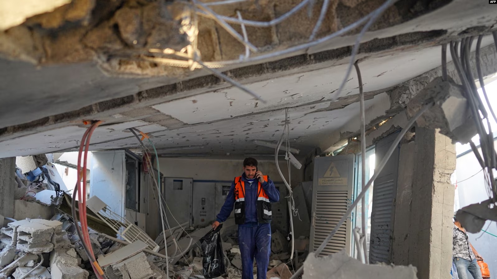 Izraeli shton bombardimet në Rafah