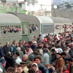 Refugjatë shqiptarë duke u larguar me tren nga Kosova, 1999 / Foto: Reuters