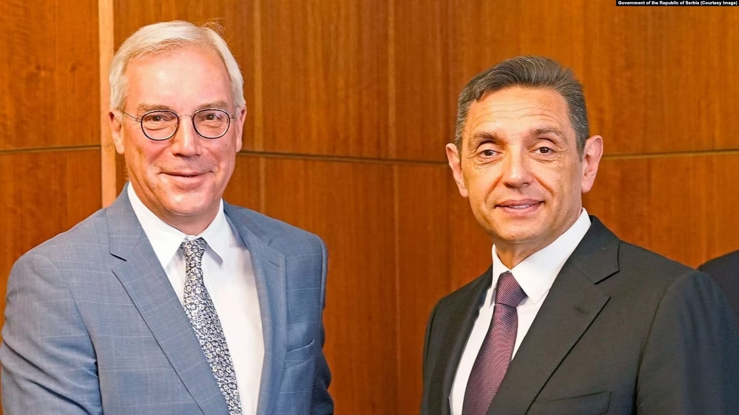 Zëvendëskryeministri i Serbisë, Aleksandar Vulin (djathtas), dhe zëvendësministri i Punëve të Jashtme të Rusisë, Aleksandar Grushko, në Moskë, 10 qershor 2024.