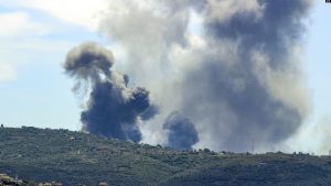 Sulmet ajrore izraelite në jug të Libanit më 8 maj 2024.