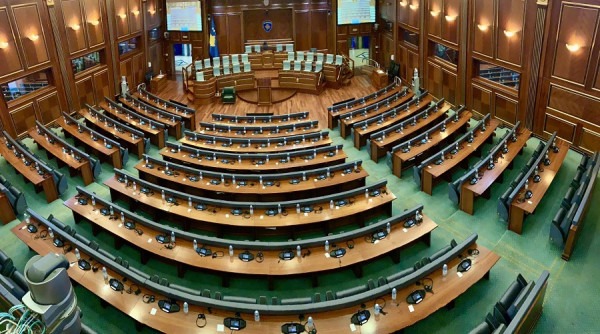 Kosova ende pa Kuvend të ri  dështon konstituimi i legjislaturës së