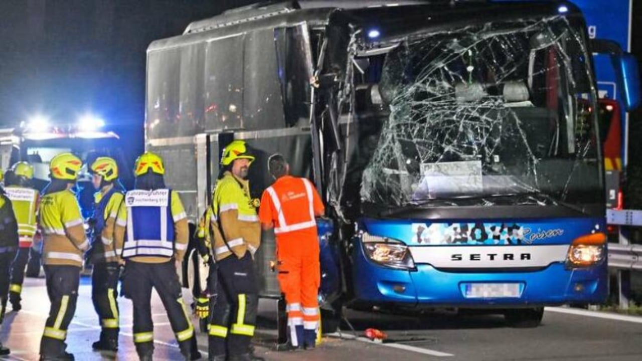 Aksident i rëndë në Gjermani  Autobusi me qytetarë nga Kosova përplaset me kamionin  30 të lënduar
