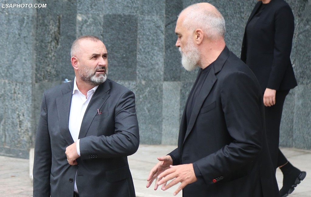 Nga Ulsi Manja  Ervin Hoxha  Arbjan Mazniku e deri te Bora Muzhaqi  8 emrat që kryeministri Rama i largoi nga qeveria