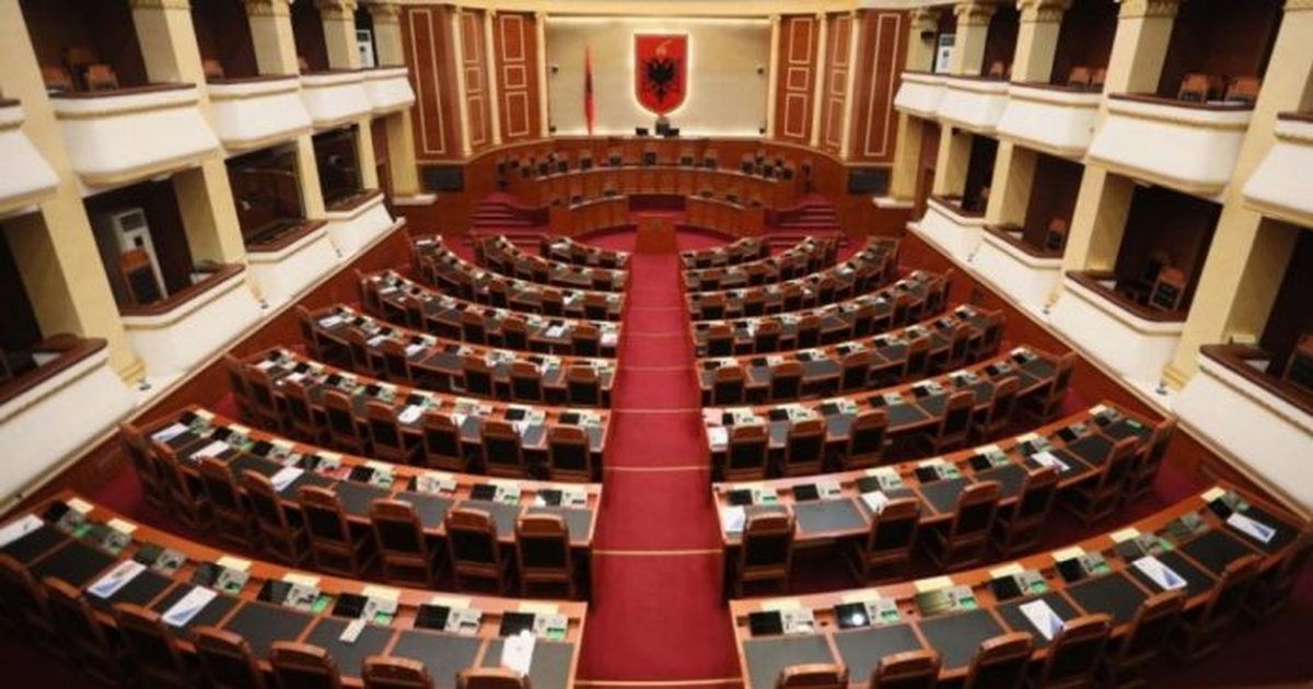 Kuvendi mblidhet sot në seancën e parë të Legjislaturës XI  140 deputetët do të betohen mbi Kushtetutën e Shqipërisë