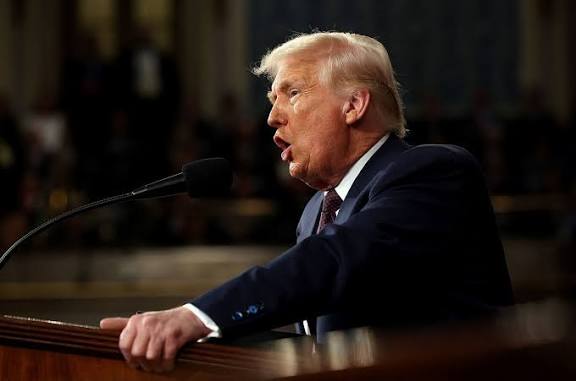Trump paralajmëron Hamasin  Mos përdorni pengjet si mburojë njerëzore  lirojini ata tani