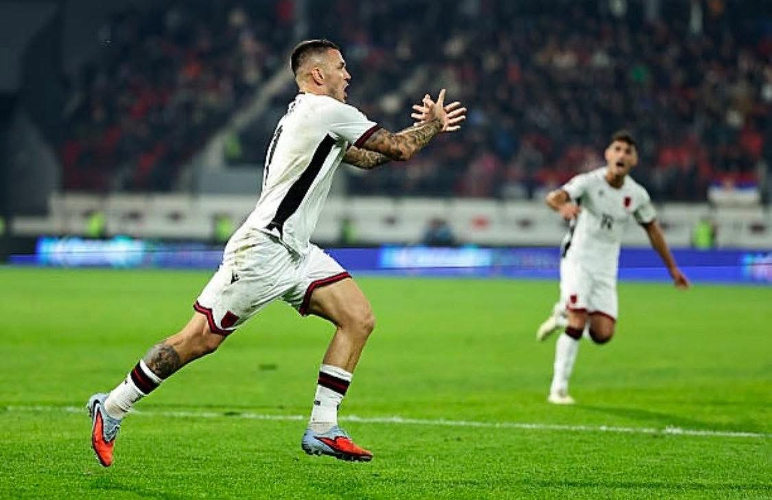 Shqipëria bën ligjin në Serbi  Triumf i kuqezinjve me golin e Rey Manaj
