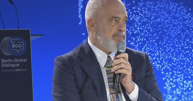  Diella është shtatzënë dhe pret 83 fëmijë   Rama nga Berlini  Rama nga Berlini  Secili  fëmijë  do të jetë anëtar i parlamentit tonë 