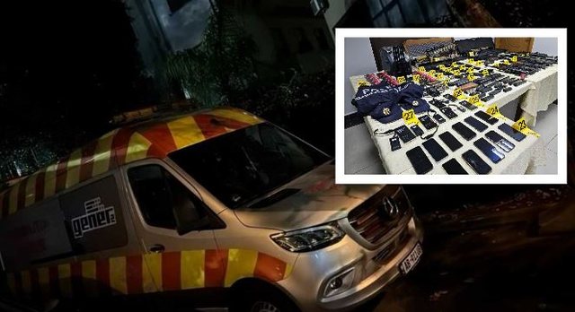 Arsenali i armëve te Myslym Shyri  furgoni ishte kamufluar si  mirëmbajtja rrugore   FOTO 