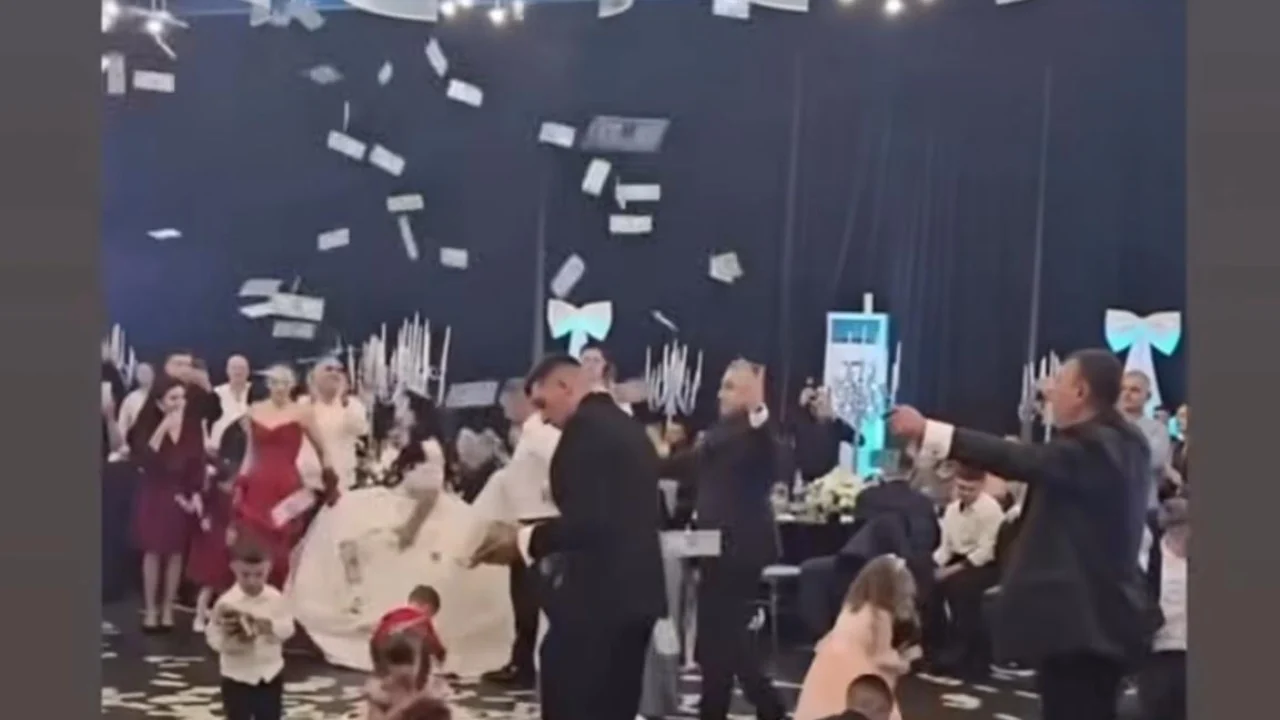 Ditë gëzimi për sulmuesin e Kombëtares Shqipëtare  Uzuni  e djeg  në dasmën e motrës  e mbulon me para