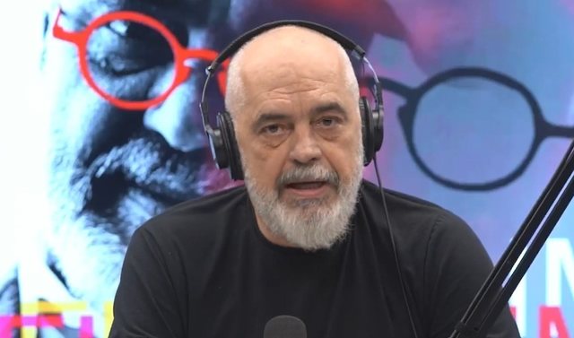  Ca trimosha të BKH së erdhën te Kryeministria   Rama  U është mbushur mendja se janë shteti  Nuk donin të linin  patllaken  tek dera sipas rregullores