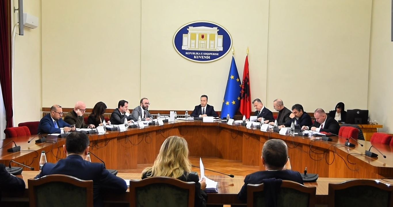 SPAK kërkon arrestimin e Belinda Ballukut  shtyhet mbledhja e Këshillit të Mandateve